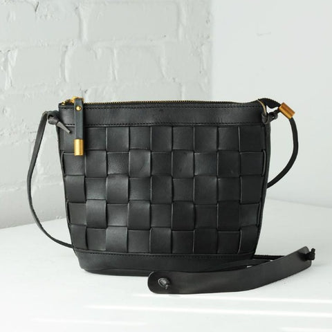 Uppdoo // Venture Crossbody Black