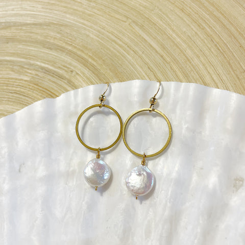 Hailey Gerrits // Rhea Drop Earrings Pearl